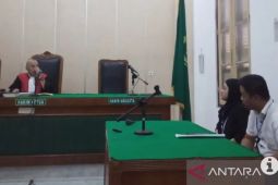 Hakim tunda bacakan pencabutan prapid eks Bupati Batu Bara Zahir