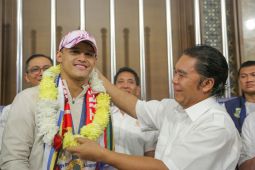 Pemprov upayakan "kadeudeuh" untuk lifter Rizki Juniansyah pada HUT Banten
