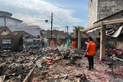 Tim Identifikasi Polda Babel olah TKP kebakaran di Kampung Bintang