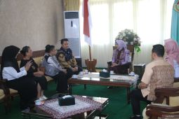 Dekranasda Kalbar dan desainer Malaysia berkolaborasi di ajang BFW