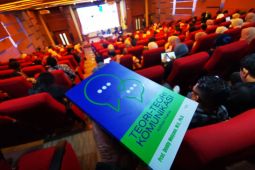 Guru Besar Unpad: Hidupkan lagi tradisi menulis buku di kalangan akademisi komunikasi
