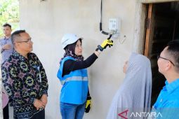 Jelang HUT Ke-79 RI, PLN salurkan listrik gratis "Light Up The Dream"