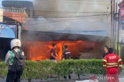 Api lalap beberapa bangunan di Kayutangi Banjarmasin