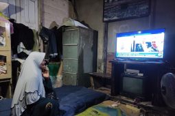 PLN terangi tujuh desa di Kabupaten Bengkayang