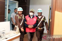 Buron lima bulan, Kejati Maluku tangkap mantan Sekda SBT
