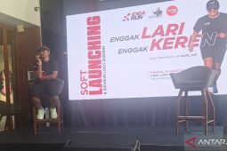 Pegiat Lari Agus Hermawan luncurkan buku "Enggak Lari, Enggak Keren"