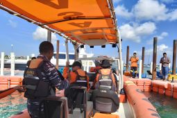 Basarnas cari pria yang hilang di Perairan Pulau Kaledupa Wakatobi