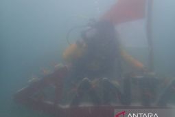 ANTARA Babel sukses kibarkan bendera di perairan Pulau Putri