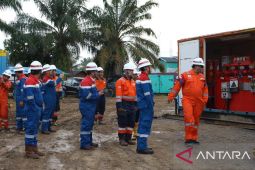 Empat korban kebakaran sumur minyak dirawat intensif