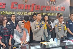 Ini motif pria yang aniaya pacar dalam lift