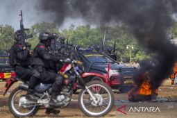 Simulasi pengamanan Pilkada di Indramayu