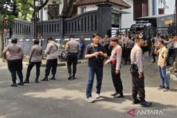 Personel gabungan disiagakan amankan unjuk rasa lanjutan di Kota Malang