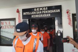 Kantor Imigrasi Denpasar tangkap WNA Ukraina jadi kasir dengan izin investor
