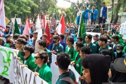 Ribuan mahasiswa lakukan aksi kawal putusan MK, bukan di Medan tapi disini aksinya