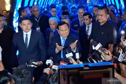 Prabowo Subianto sebut dirinya ada di tengah sahabat saat hadiri Kongres Ke-6 PAN