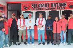 MTH- VR disambut  ribuan simpatisan menuju rumah kebangsaan PDI-P di Ohoijang Langgur