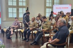 Airlangga  bertemu para mantan Menko Perekonomian bahas kelas menengah