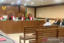 Mantan GM Antam didakwa rugikan negara Rp92,25 miliar pada kasus emas