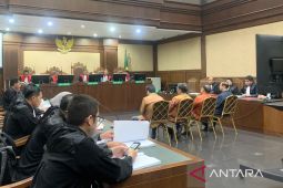 Tiga petinggi smelter swasta didakwa terlibat korupsi timah