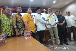 Rudy-Seno Kamis ini daftar ke KPU Kaltim naik angkot