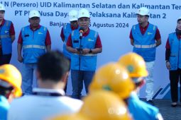 PLN South-Central Kalimantan electrifies 12,199 underpriviliged houses