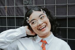 Dhira Bongs telurkan "Porak Poranda"