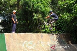 Latihan Atlet BMX Kalbar untuk Pertandingan PON 2024
