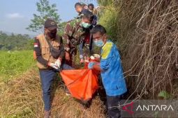 Polsek Cibadak selidiki kasus penemuan jasad pria di saluran irigasi Cimanggu