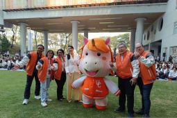 UC kenalkan maskot kampus "Yucca" kepada mahasiswa baru