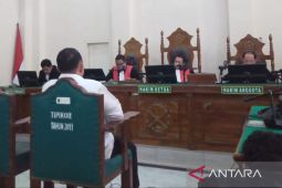 Segini tuntutan jaksa kepada  Bupati Labuhanbatu nonaktif