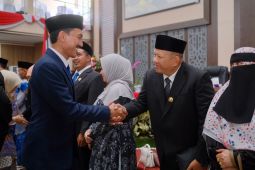 Bupati Banjar minta anggota DPRD terpilih jadi mitra yang baik