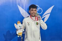 Husni semringah mampu pecahkan berbagai rekor angkat besi di PON
