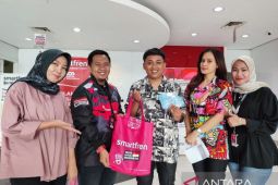 Smartfren beri hadiah untuk pelanggan setia di Hari Pelanggan Nasional 2024