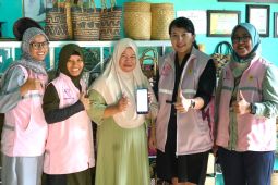 Srikandi PLN Kalselteng kunjungi UMKM di Kampung Purun Banjarbaru