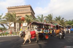 Parade Cikar di Kediri