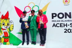 PON - Renang perairan terbuka 5.000 meter putri, Jawa Timur raih medali emas