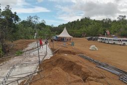 Paralayang -- Pertandingan Paralayang ditunda akibat angin kencang