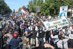 Unjuk rasa dugaan dana PEN di Situbondo