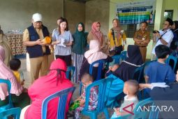 TPPS Bangka membagikan makanan bergizi anak stunting