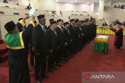 30 anggota DPRK Banda Aceh resmi dilantik, Irwansyah ditunjuk ketua sementara