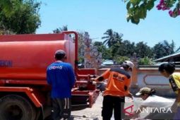 BPBD Bangka Belitung distribusikan air bersih untuk fasilitas umum