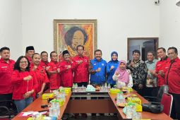 PDIP Perjuangan-PAN sepakat bentuk Fraksi DPRD Surabaya