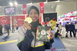 Aqila Aulia dari Jabar pertahankan perolehan emas taekwondo PON pada 2024