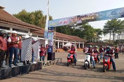 PLN Banten touring motor listrik kampanyekan energi ramah lingkungan
