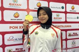 Taekwondo - Dinda Putri Lestari pertahankan gelar emas PON