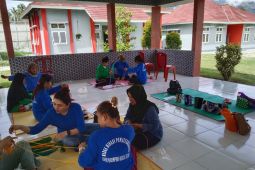Lapas Perempuan Kelas III Palu bekali pelatihan merajut bagi warga binaan