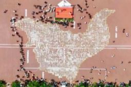 Pemkab Karawang raih rekor MURI bentuk peta daerah dari 1.800 nasi tumpeng