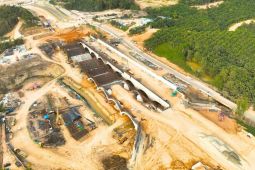Ekonomi kemarin, Tol IKN selesai 2025 hingga 1.400 kamar dipesan untuk MotoGP