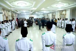 PJ Bupati HSU kukuhkan 36 Paskibraka 2024