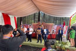 Pengundian nomor urut Pilkada Samosir, Vandiko - Ariston nomor 2